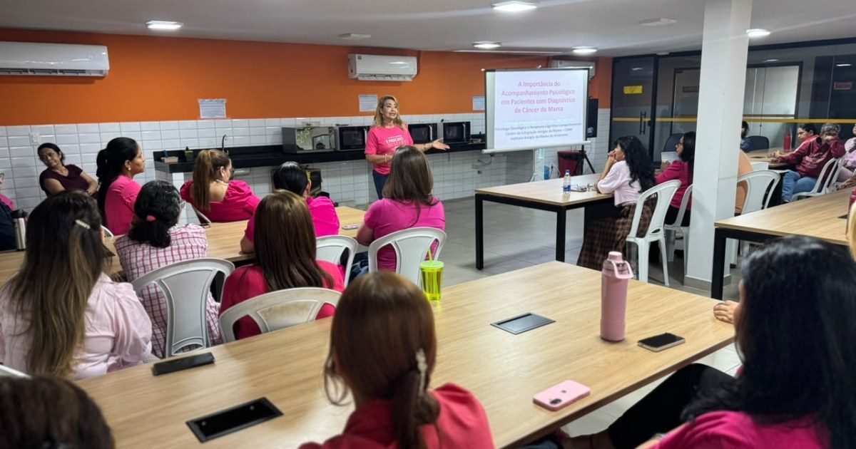 Outubro Rosa no Implurb orienta servidores sobre HPV, sinais de alerta e apoio emocional