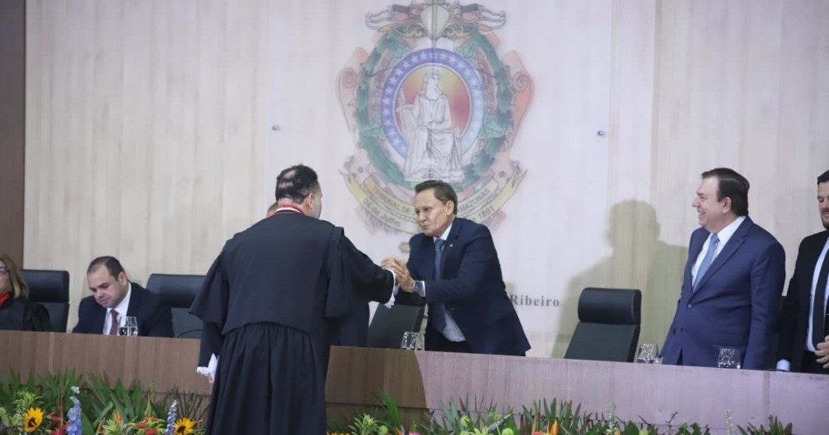 TJAM chega a 26 desembargadores após posse de três novos integrantes