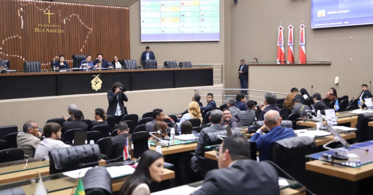 Deputados pedem ao TRE medidas para garantir transporte a eleitores durante estiagem no Amazonas
