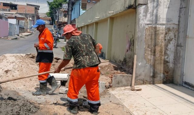 Serviços na rua Pitimbu avançam da tubulação para a circulação de pedestres no Alvorada