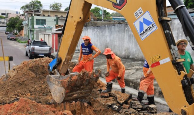 Intervenção emergencial recupera drenagem sob avenida do Japiim 2