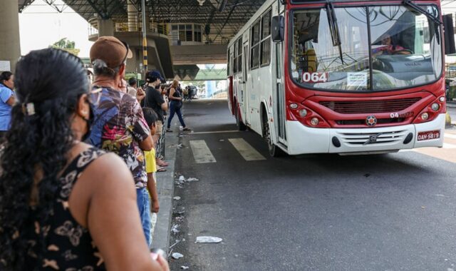 Serviço Transporta levará eleitores com dificuldade de locomoção às urnas em Manaus
