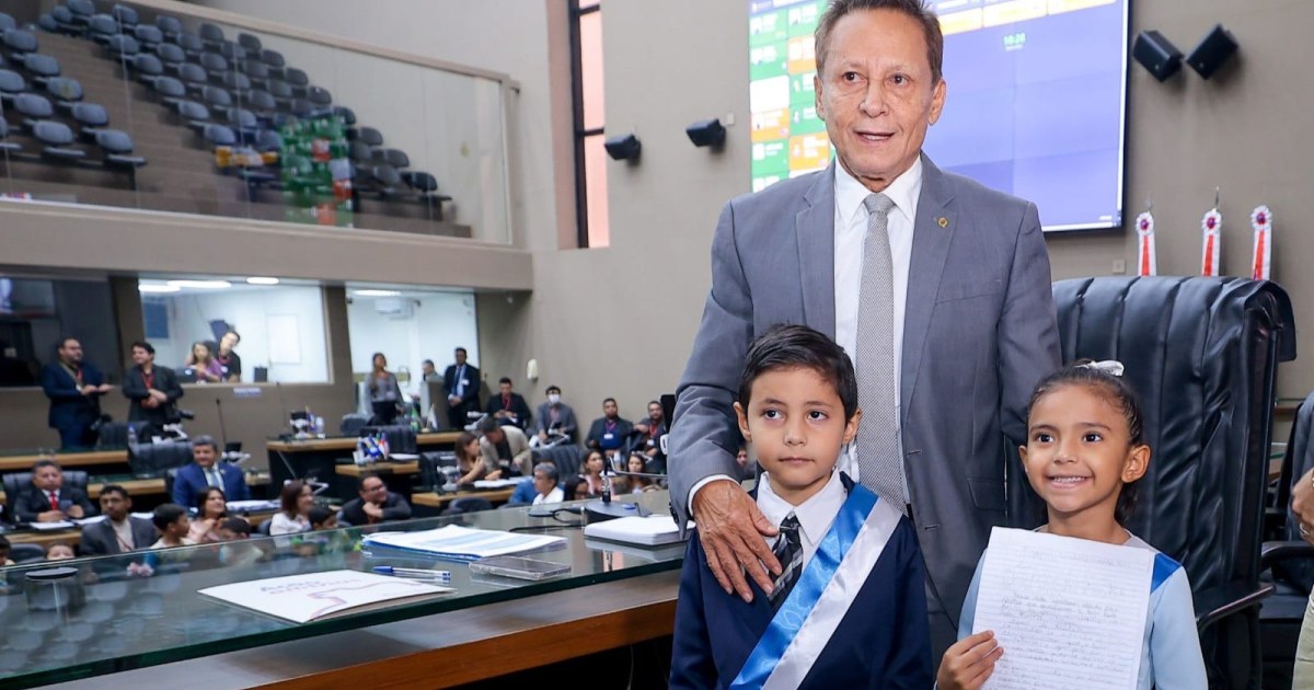 Aleam estuda levar projeto de cidadania a escolas do interior do Amazonas