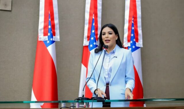 Na Aleam, Mayra Dias apresenta pedidos sobre alimentação escolar e plano de saúde