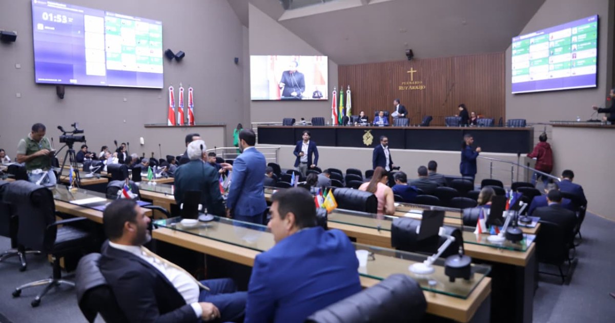 Debate sobre Dia do Servidor na Aleam destaca interior, segurança e saúde ocupacional