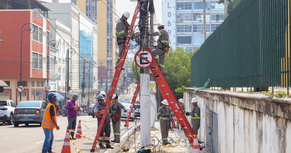 Prefeitura retoma ordenamento de fiação no Centro Histórico de Manaus com apoio de empresas