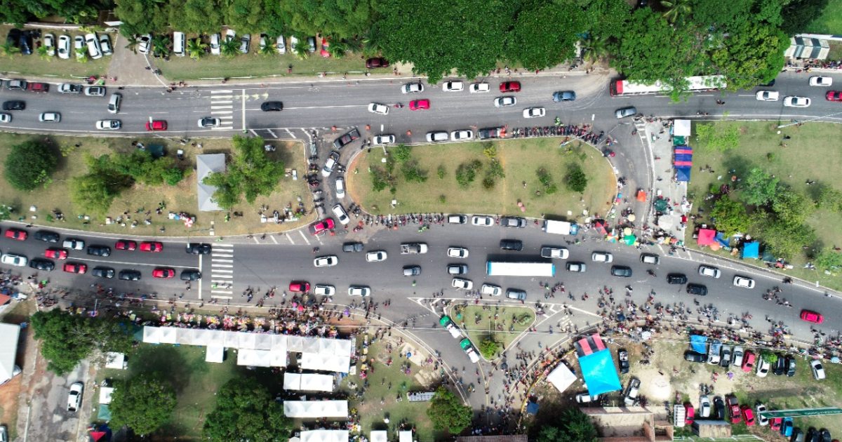 IMMU define mudanças no tráfego e reforço de ônibus para o Dia de Finados em Manaus