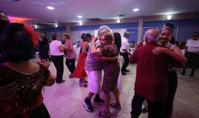 Carimbó, boleros e MPB integram encerramento do Mês do Idoso na Aleam